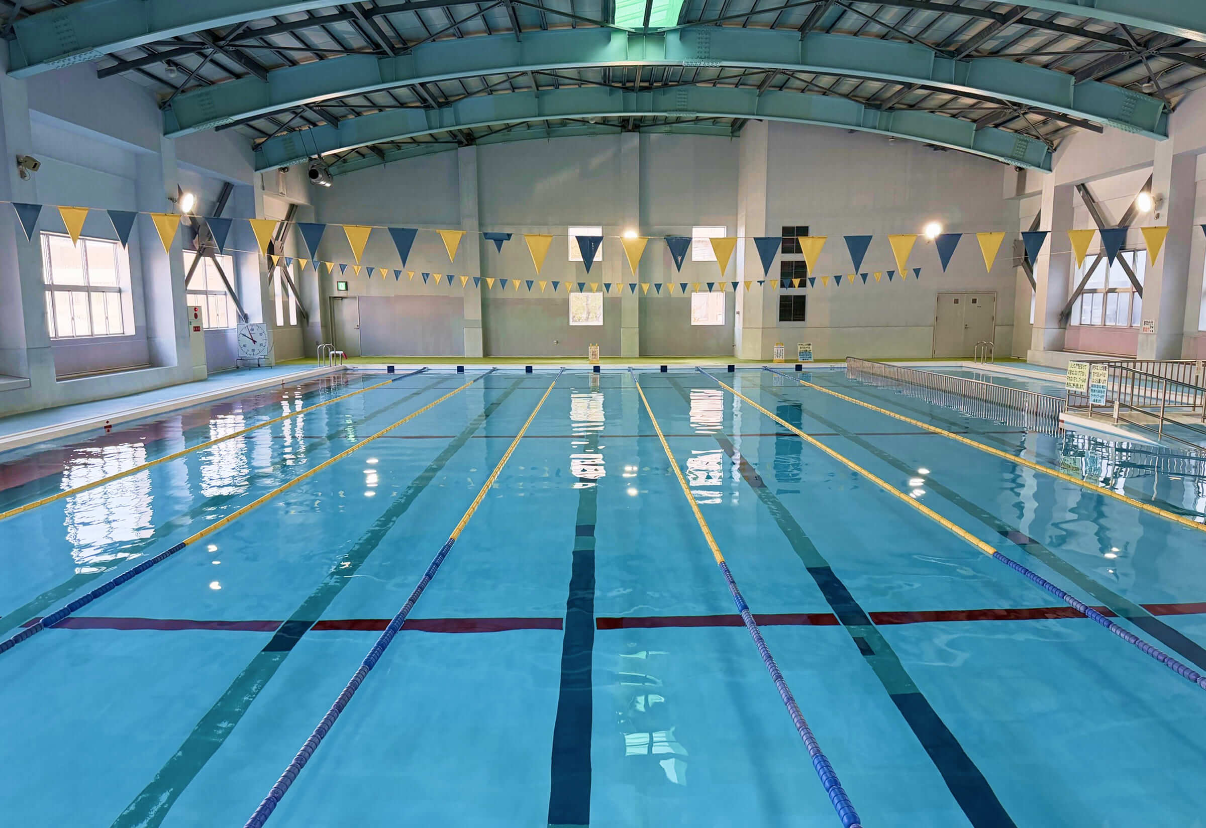 北九州市立思永中学校温水プール